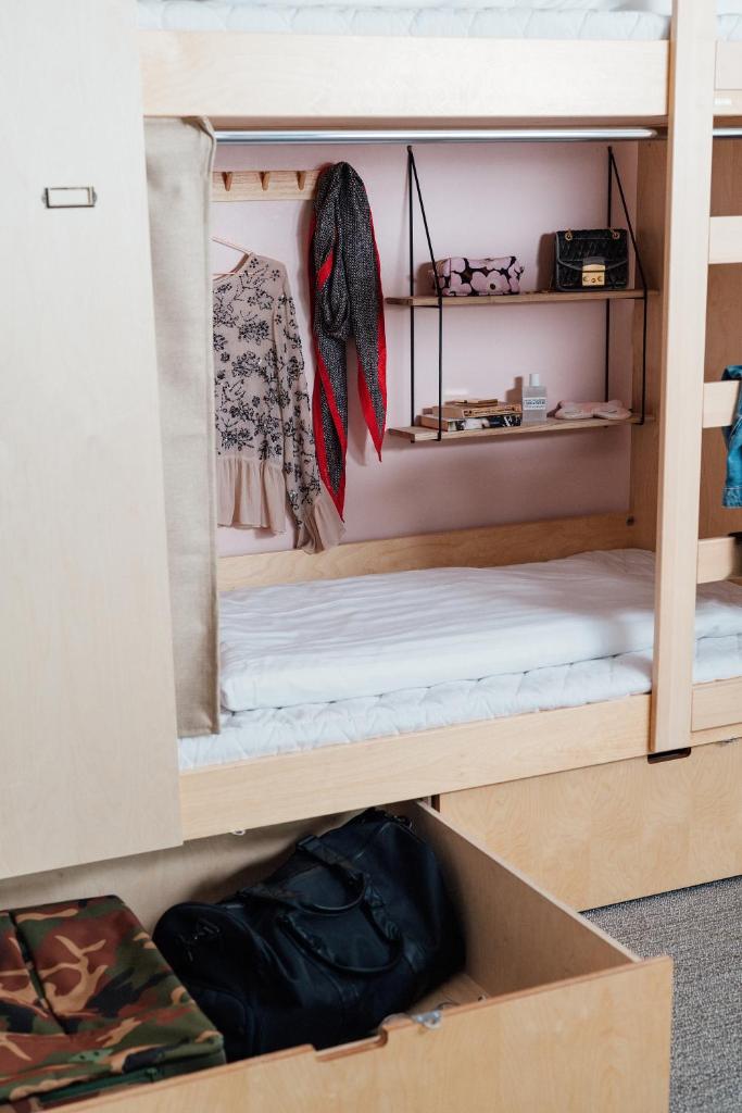 Номер (Кровать в общем 6-местном номере для женщин), The Yard Concept Hostel