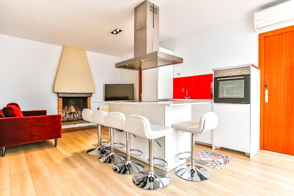 Luxury town house photo 2