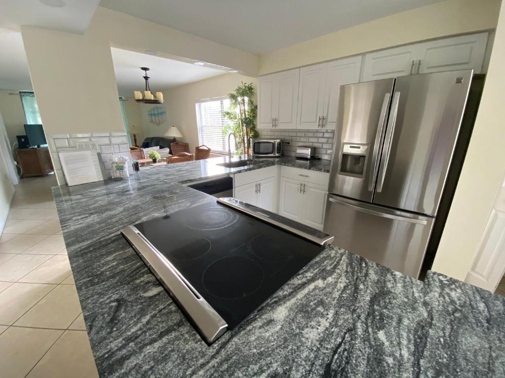 Shorewalk 2 Bedroom 2 Bathroom Near IMG And Bradenton Beach image
