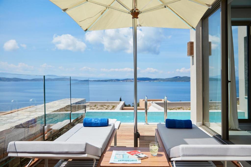 Excellent Halkidiki Villa Junior Pool Villa 1 1 Bedroom Stunning Sea Views Ouranoupoli photo 3