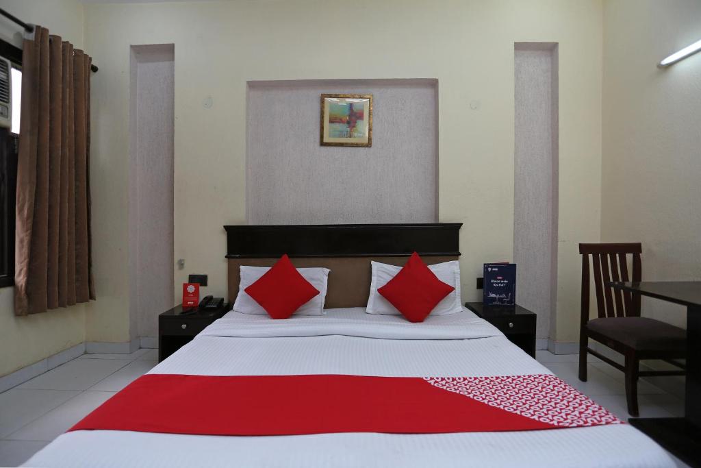 Двухместный (Бюджетный двухместный номер с 1 кроватью), OYO 3662 Galaxxy Inn