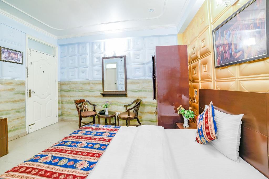 Двухместный (Бюджетный двухместный номер с 1 кроватью), OYO 11247 Hotel Flic Flac
