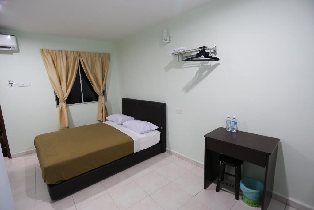 Tengkera Hotel photo 3