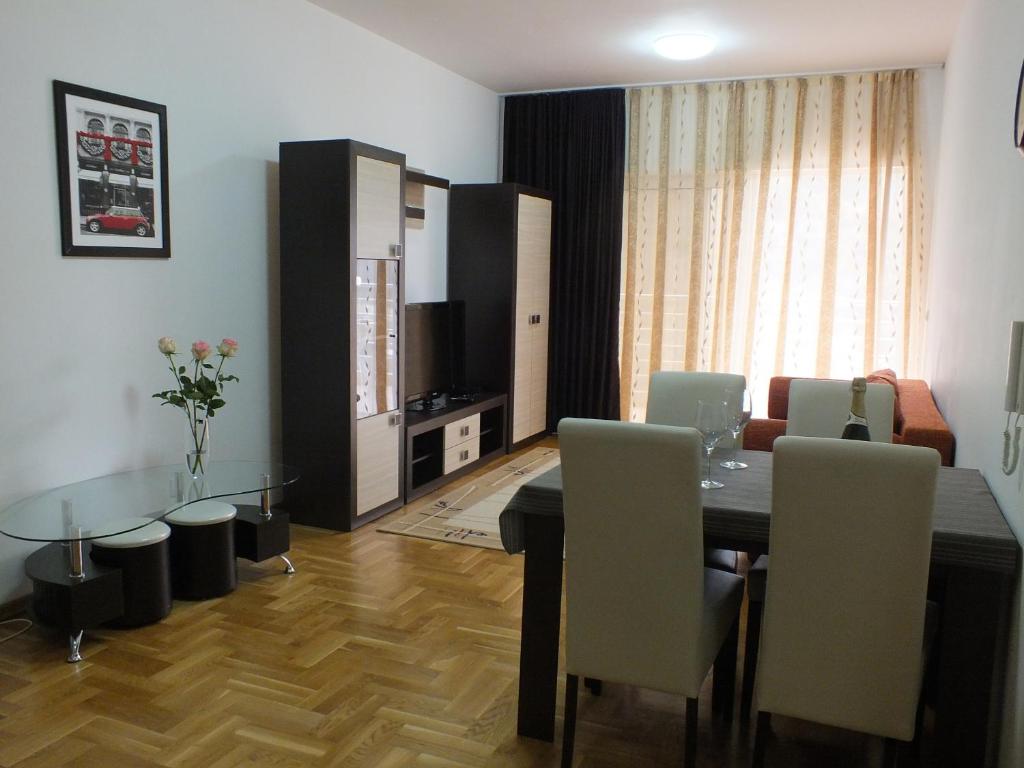Апартаменты (Апартаменты с 1 спальней и балконом с видом на море), Monterus Bečići Apartments