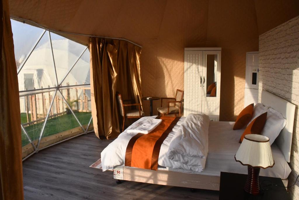 Двухместный (Номер Делюкс с кроватью размера «king-size»), Кемпинг The Dunes Camping & Safari RAK