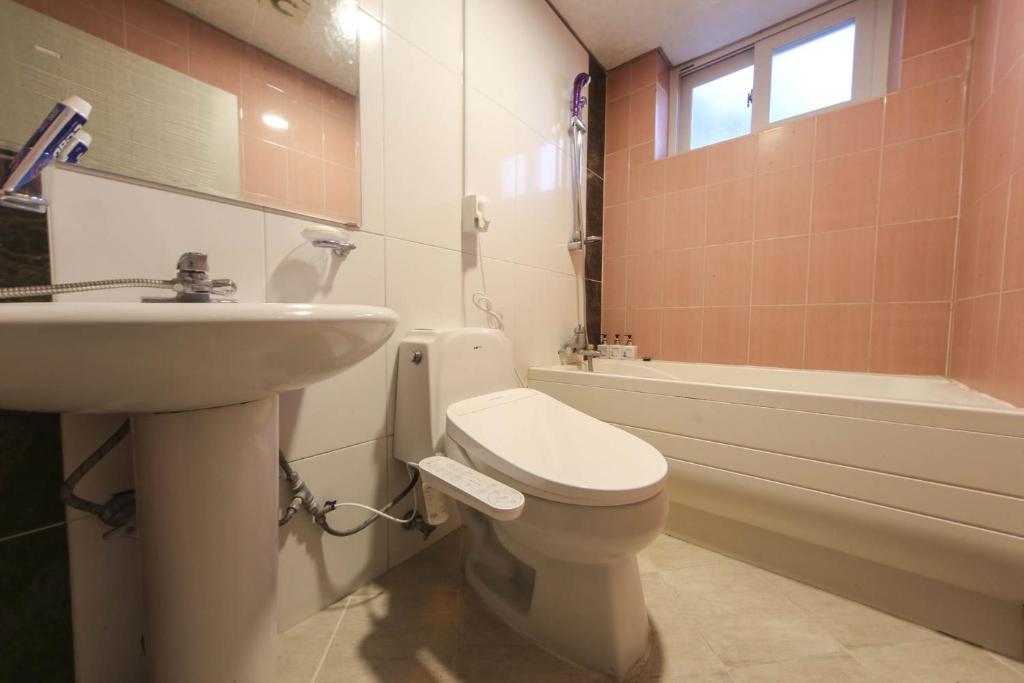 Goodstay Grand Motel Chuncheon photo 3