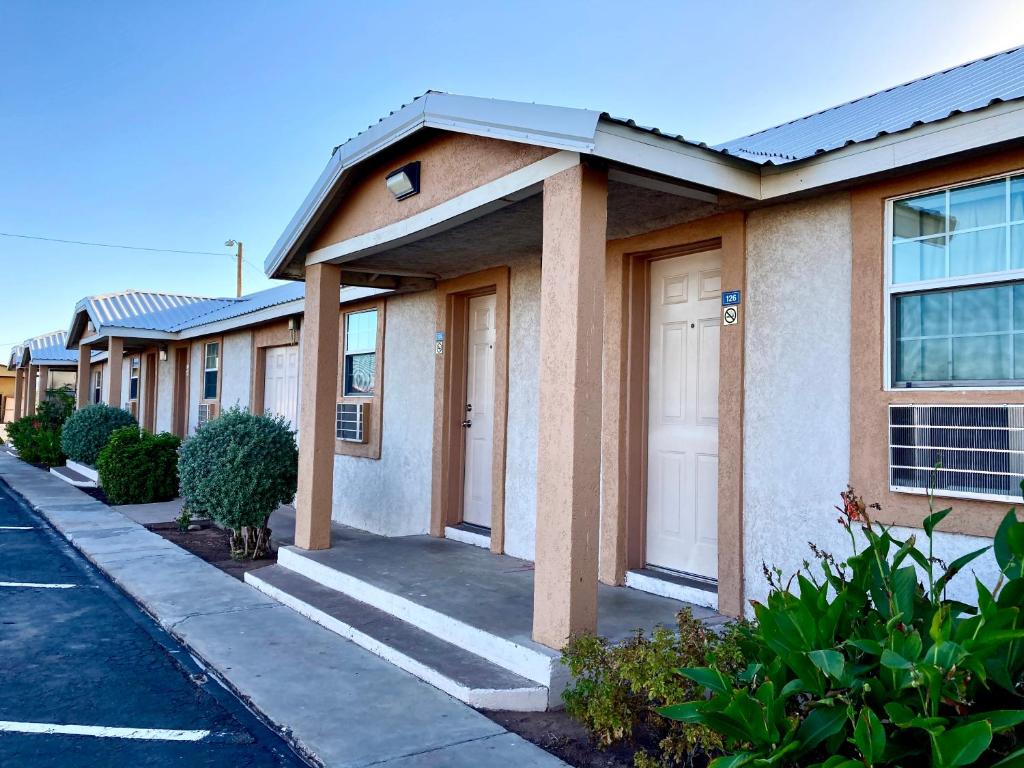 Desert Inn photo 2