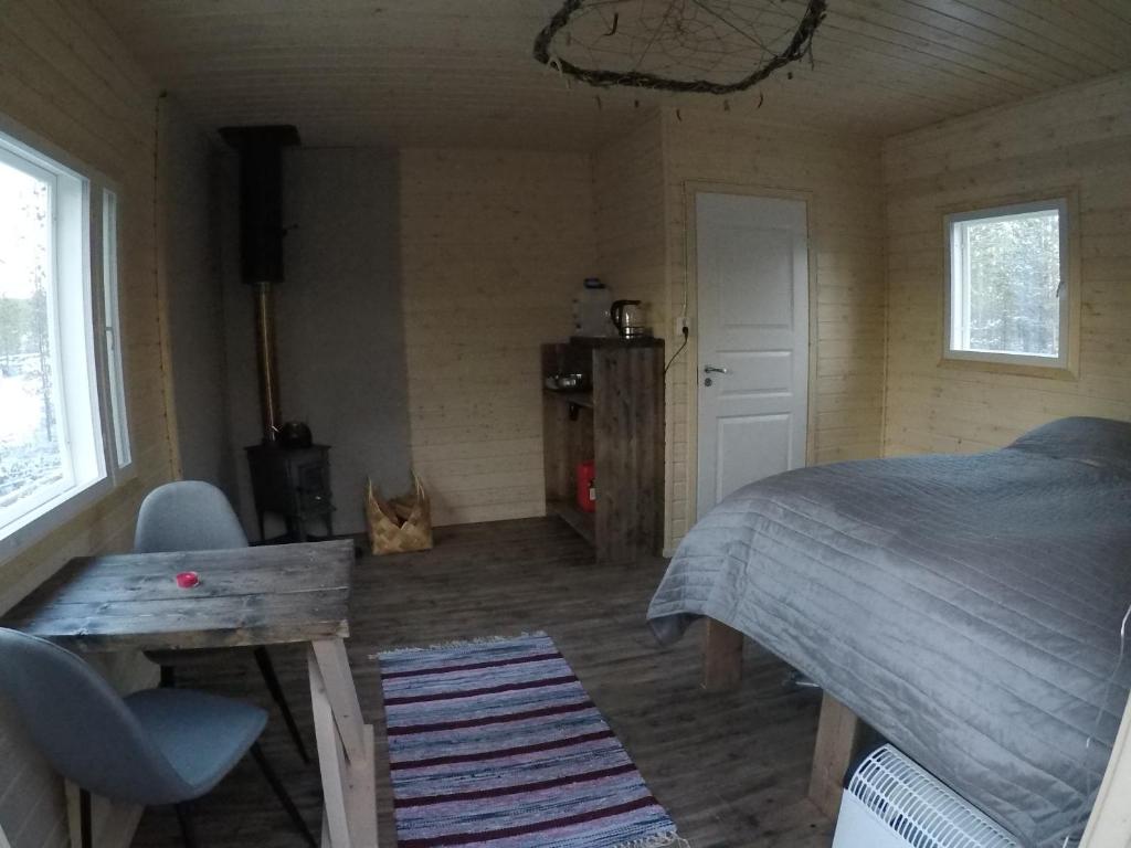 Aurora Husky Hut photo 2