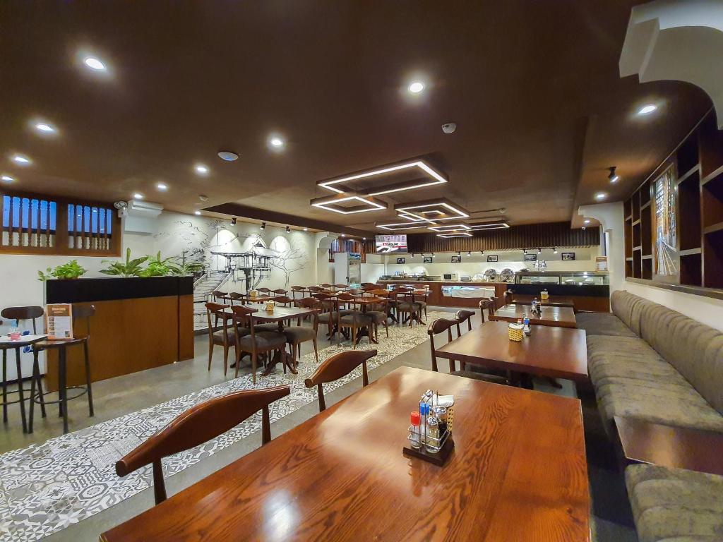 REIWA INN APARTMENT