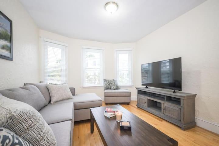 The Boston Rental - Multiple Floorplans image