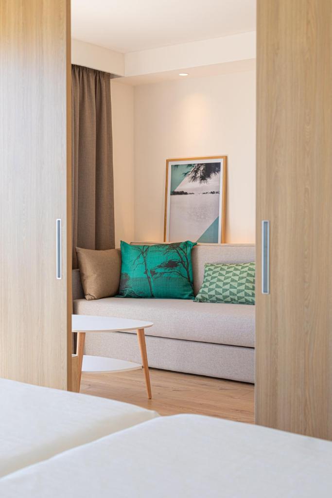 JS Portocolom Suites photo 1