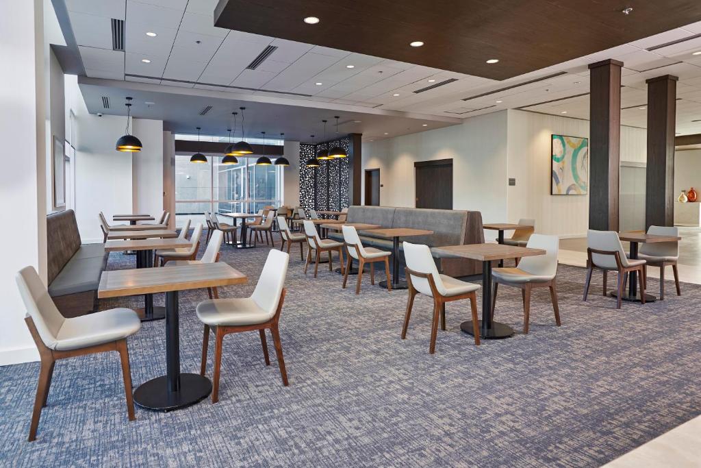 Hyatt Place Toronto/Mississauga Centre photo 2