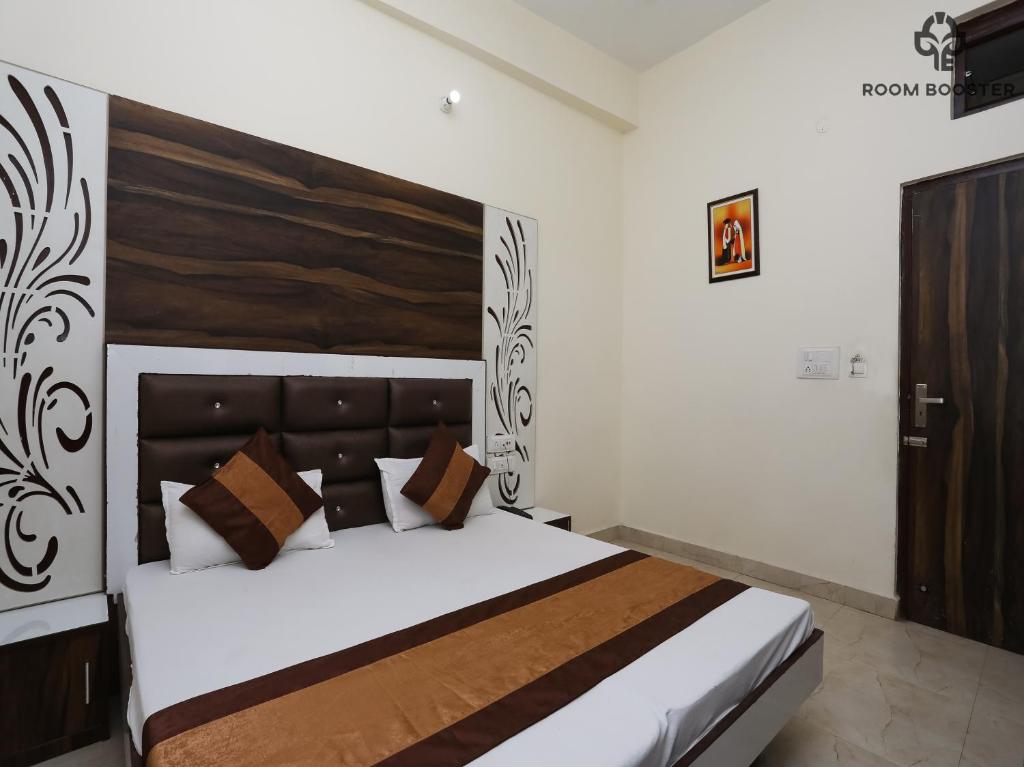 Двухместный (Номер Делюкс), Hotel Sehmi's Best Rest Inn