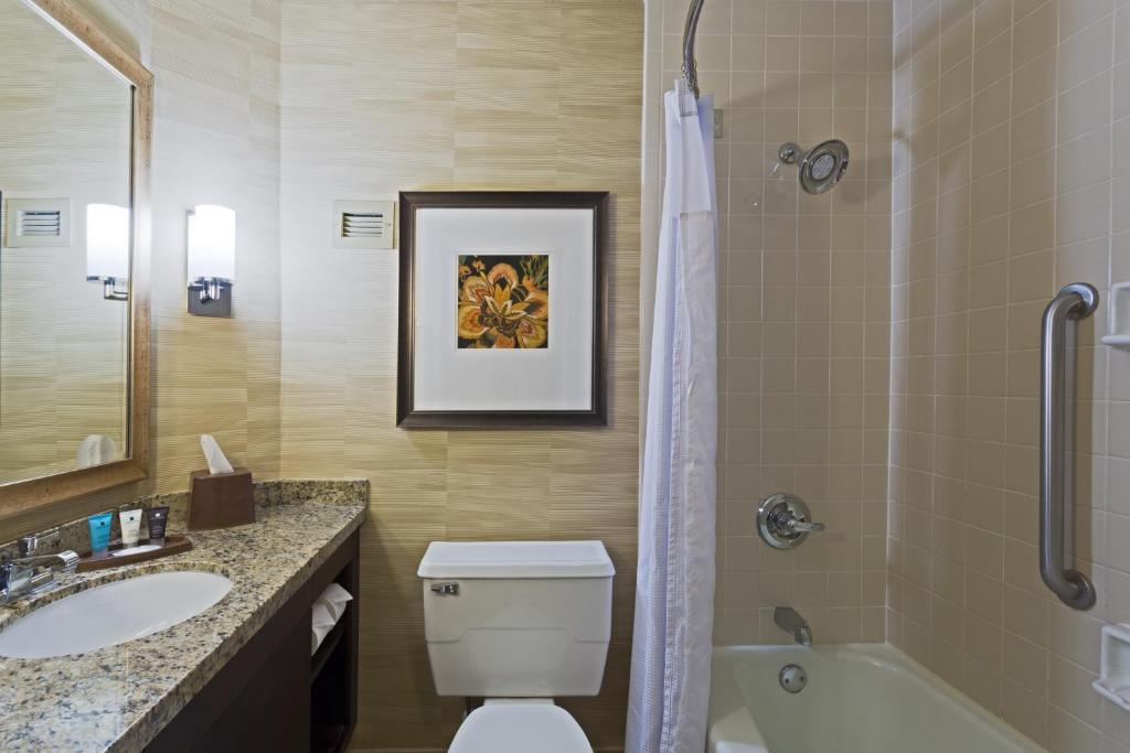 Crowne Plaza Hotel Jacksonville Airport/I-95N, an IHG Hotel image