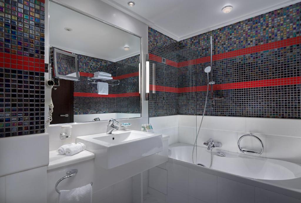 Семейный (Семейный номер - Для курящих), Crowne Plaza Athens City Centre
