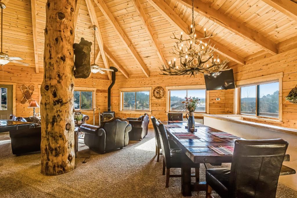 Snow Circle Lodge photo 4