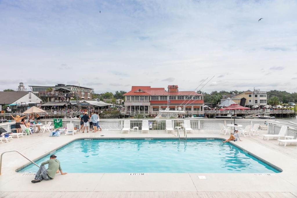 Shem Creek Inn photo 4