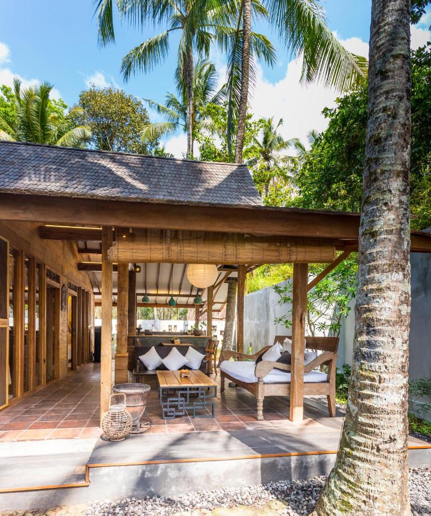 Вилла (Wooden Two-Bedroom Villa and Garden View), De Ubud Villas & Spa
