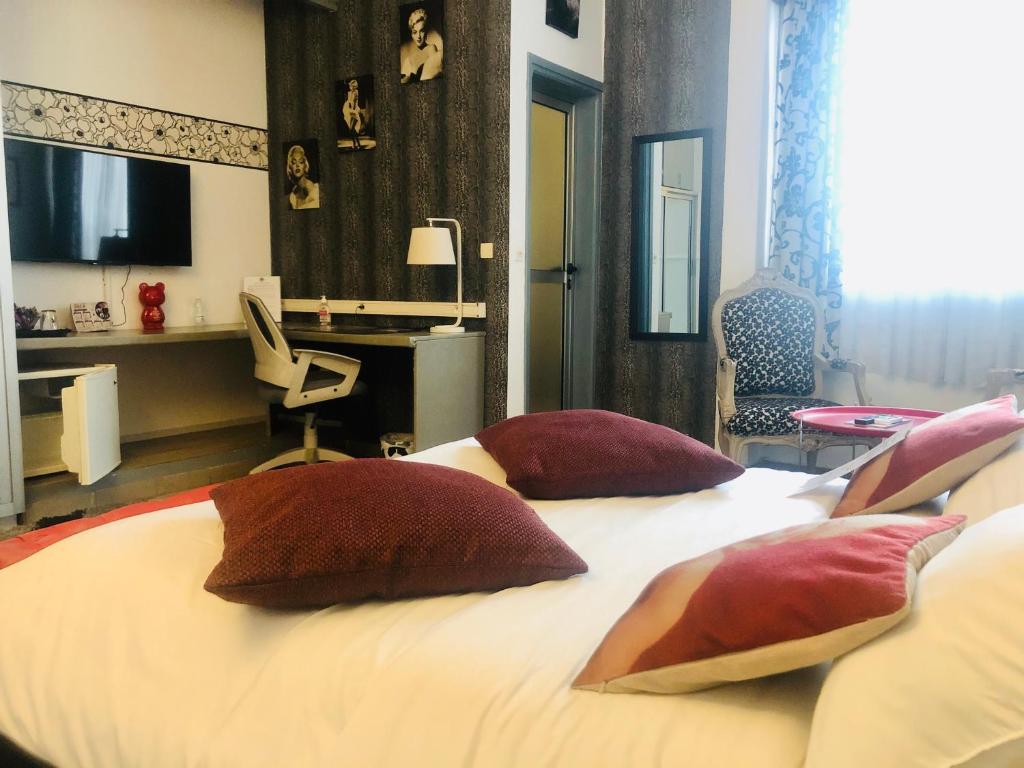 Hotel Le Griffon photo 2