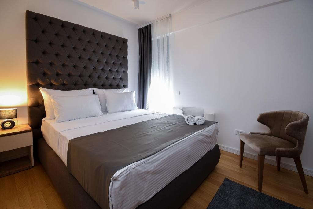Семейный (Семейный люкс с балконом), Hotel LoRa