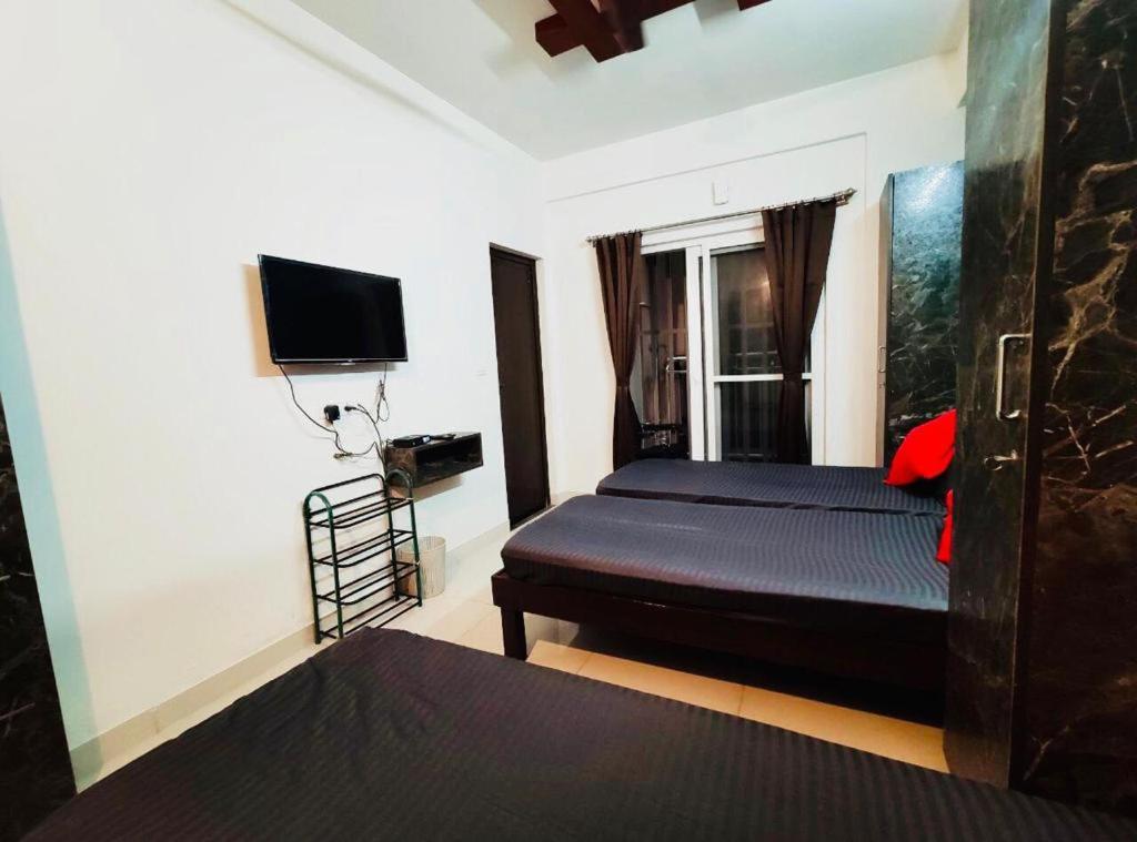 Трехместный (Представительский трехместный номер), DBROOKS EXECUTIVE STAYS