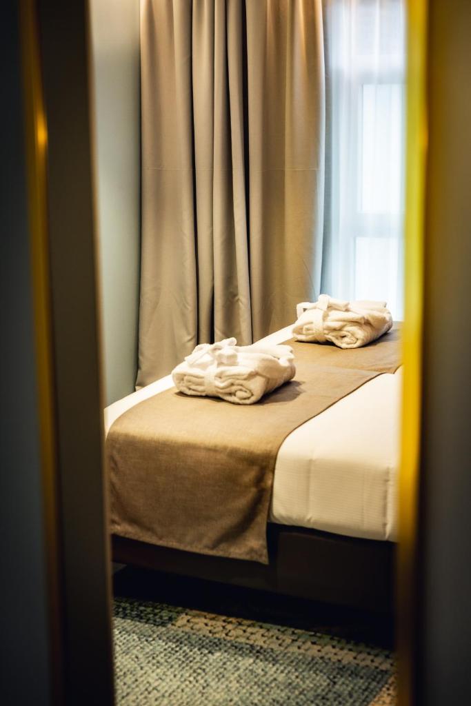 Двухместный (Двухместный номер «Комфорт» с 2 отдельными кроватями), Hôtel des Vosges