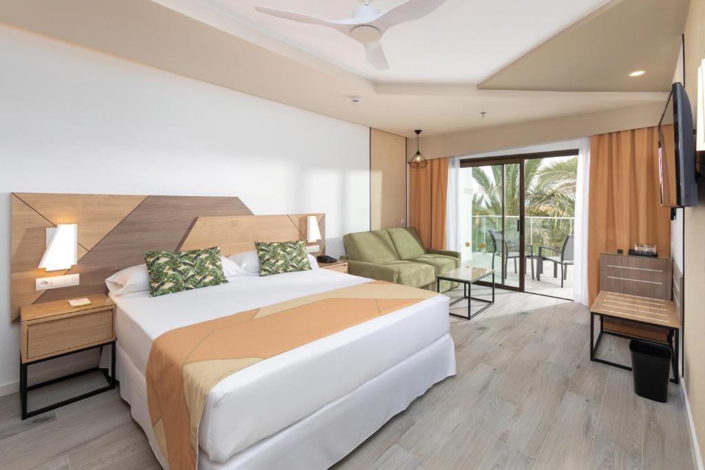Hotel Riu Buenavista - All Inclusive - Tap to explore photos