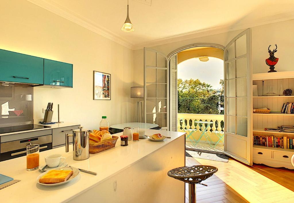 Nestor&Jeeves - ELEGANCE RIVIERA - Central - Close sea photo 2