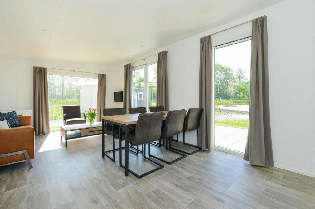 Chalet - Vakantiepark Hart van Zeeland photo 4