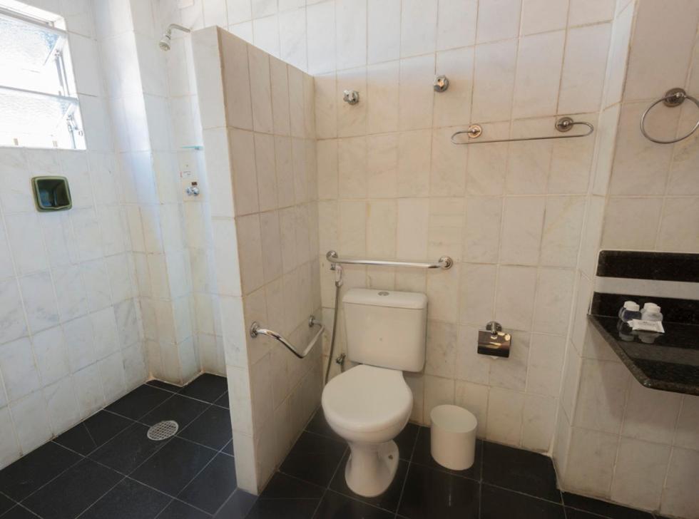 Monte Serrat Hotel - Tap to explore photos