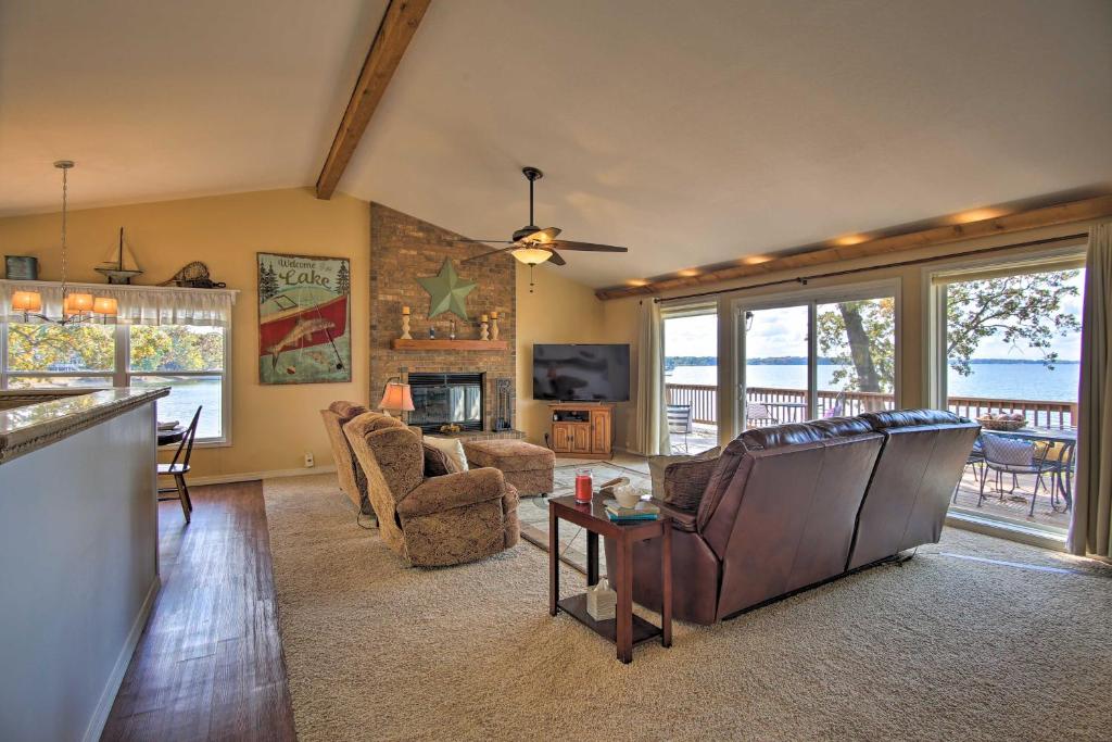 Grand Lake Waterfront Home with Shared Boat Ramp! photo 4