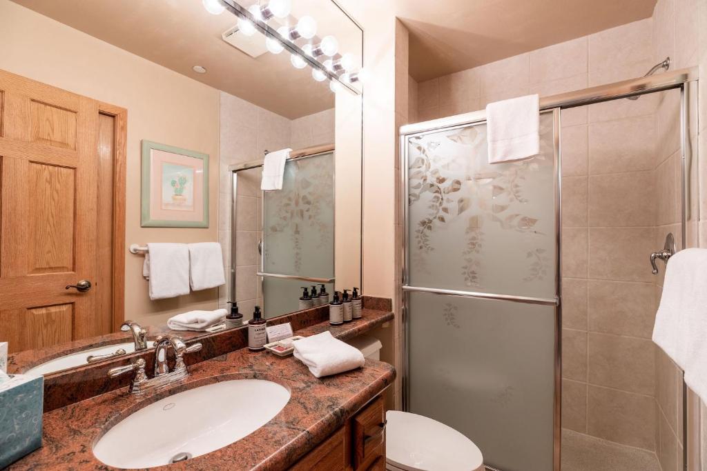 Townsend Place by Vail Realty photo 1