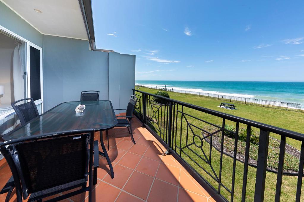 Meridian Beachside Apartments photo 3