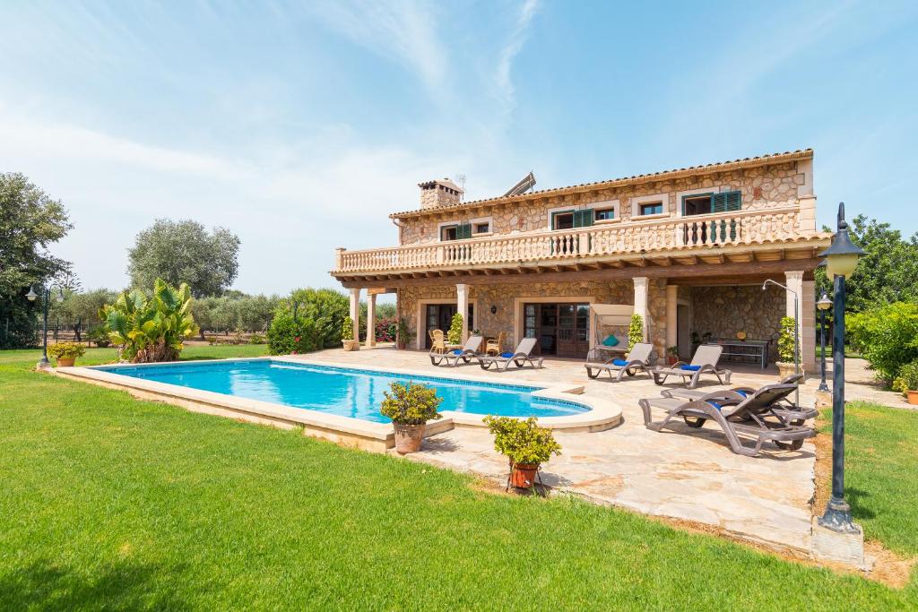Villa lagoon photo 1