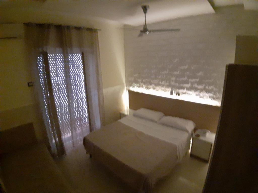 Albergo Viola, Naples