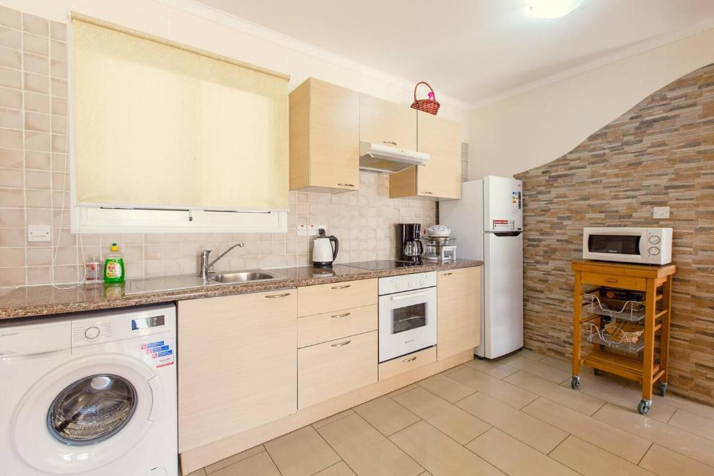 Nissi 3 Pool Access Garden Apartment photo 4