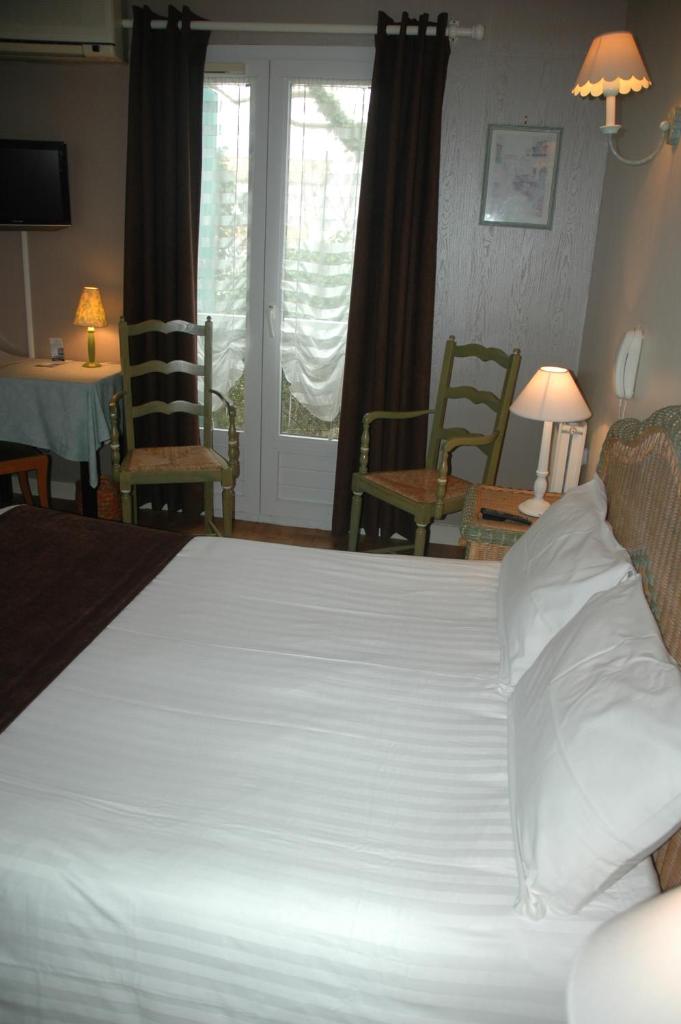 Hôtel L'Ecailler photo 1