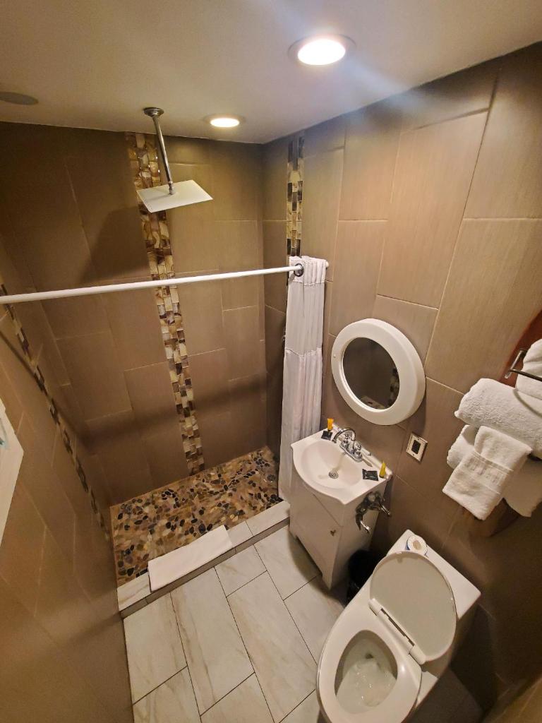 Двухместный (Люкс с кроватью размера «queen-size»), Desert Hills Motel