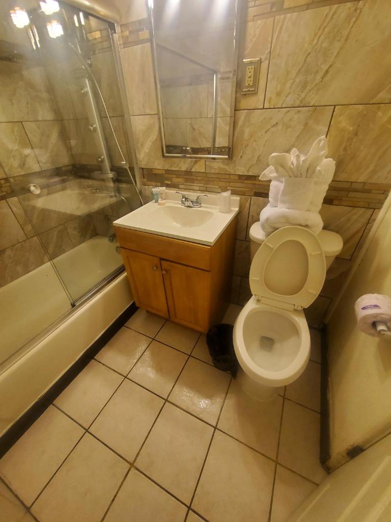 Двухместный (Люкс с кроватью размера «queen-size»), Desert Hills Motel