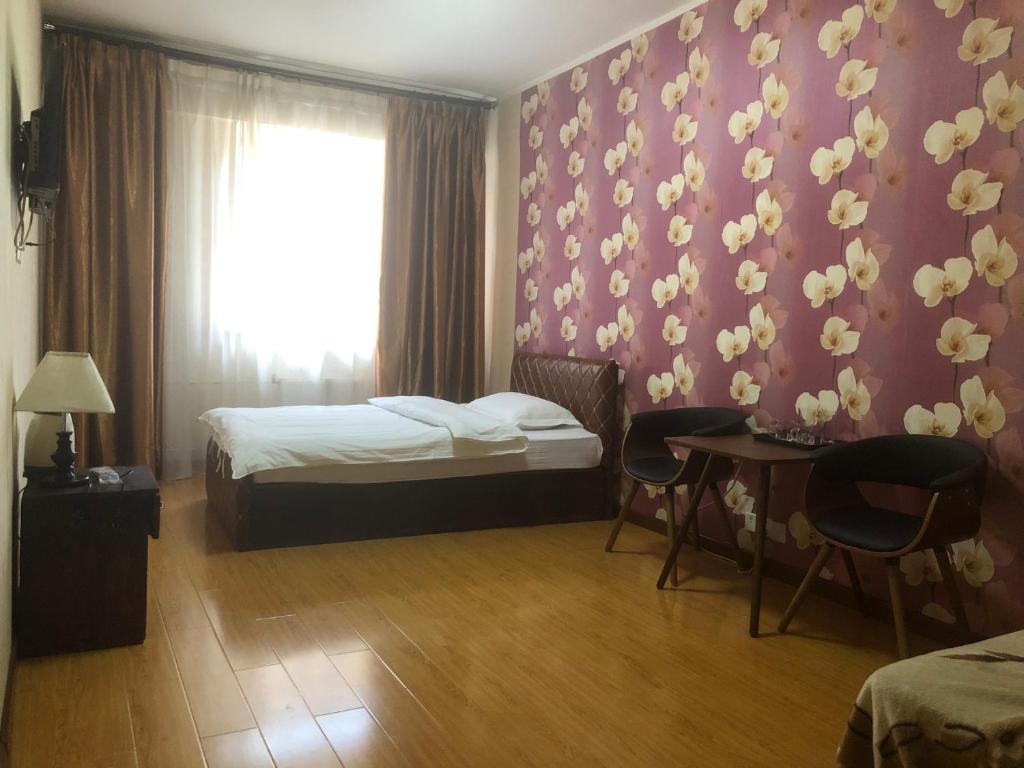 Land Hotel photo 4