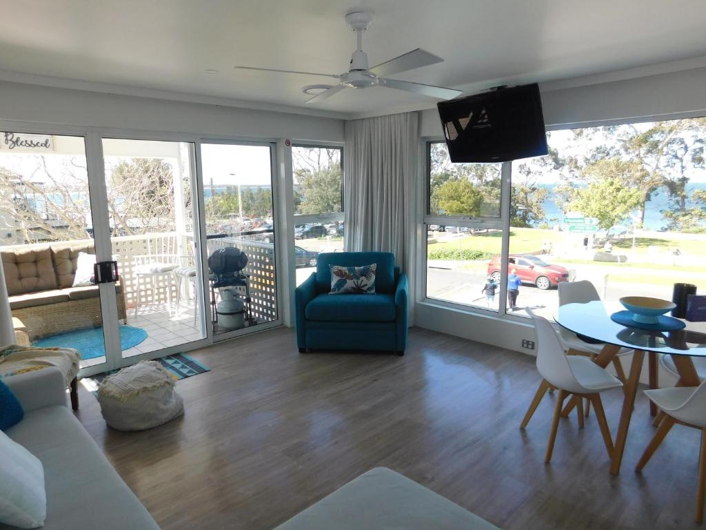 Secret at Huskisson - Tap to explore photos