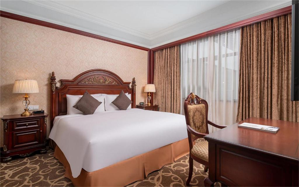Двухместный (Бизнес-люкс), Howard Johnson Hong Qiao Airport Hotel Shanghai