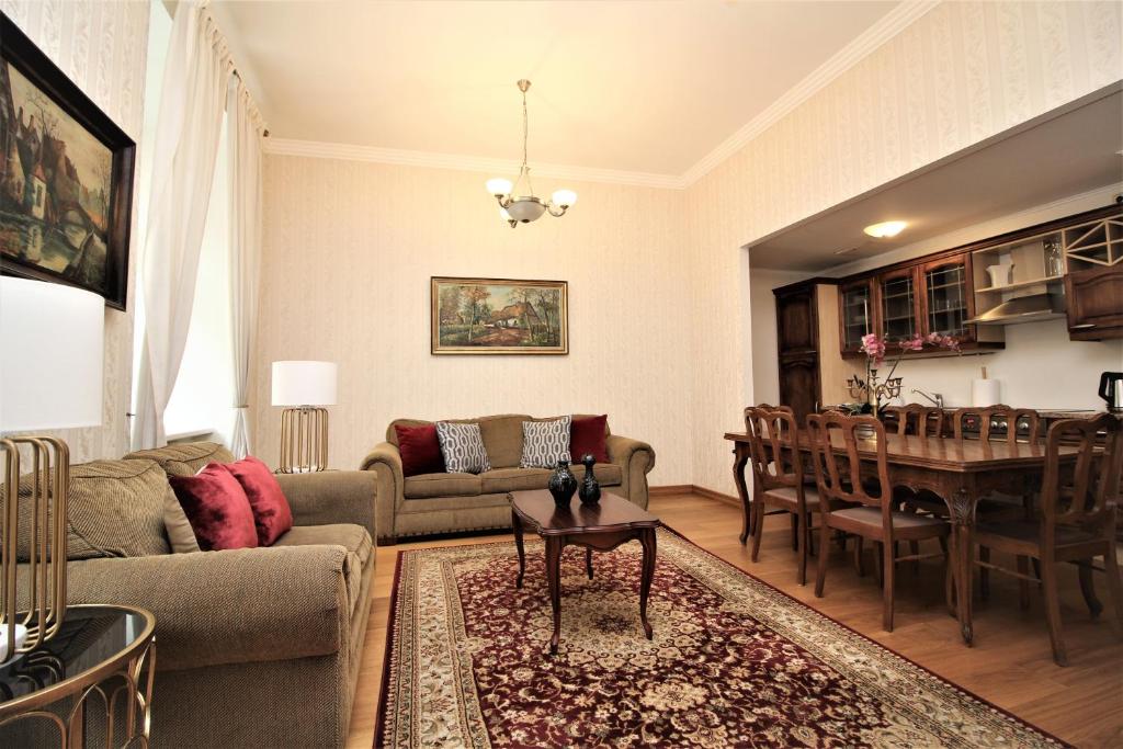 Апартаменты (Апартаменты Делюкс с сауной: Raekoja plats, 8), Tallinn City Apartments - Old Town