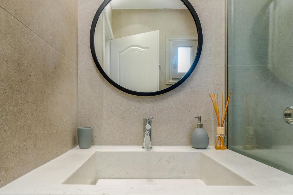 Сьюит (Люкс с балконом), Symphony Suites Santorini