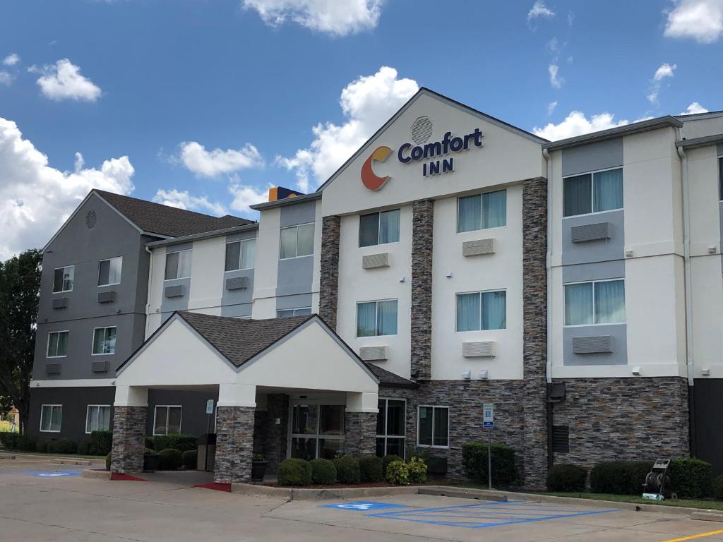 Comfort Inn Wichita Falls near University photo 1