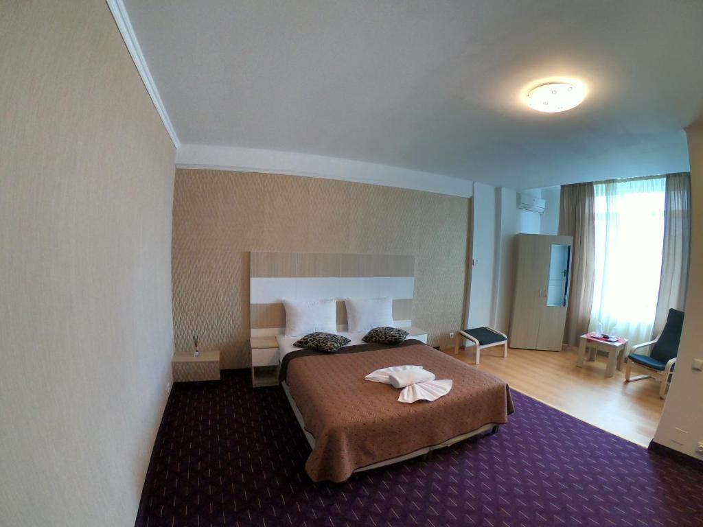 Hotel Mon Caprice, Bucharest