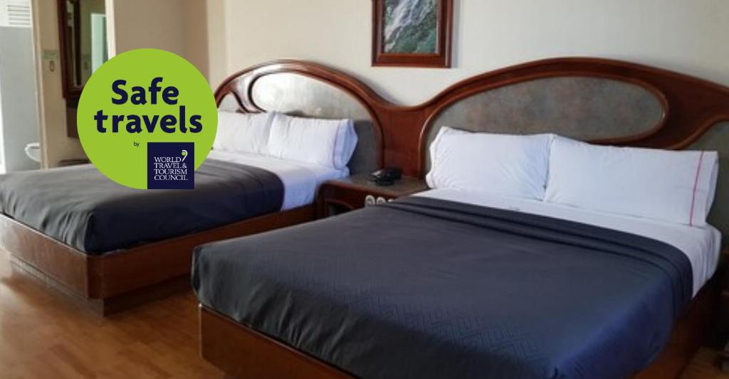 Двухместный (Двухместный номер с 2 двуспальными кроватями), Hotel MX congreso