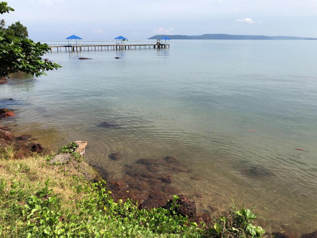 Koh Mak Buri Hut Natural Resort photo 3