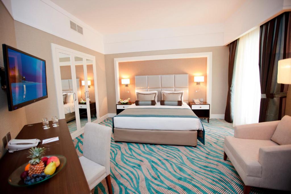 Сьюит (Улучшенный люкс с 3 спальнями), Курортный отель Rixos Bab Al Bahr - Ultra All Inclusive