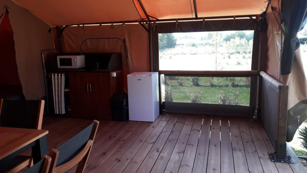 Lodge Les P'tites Maisons dans la Prairie photo 4